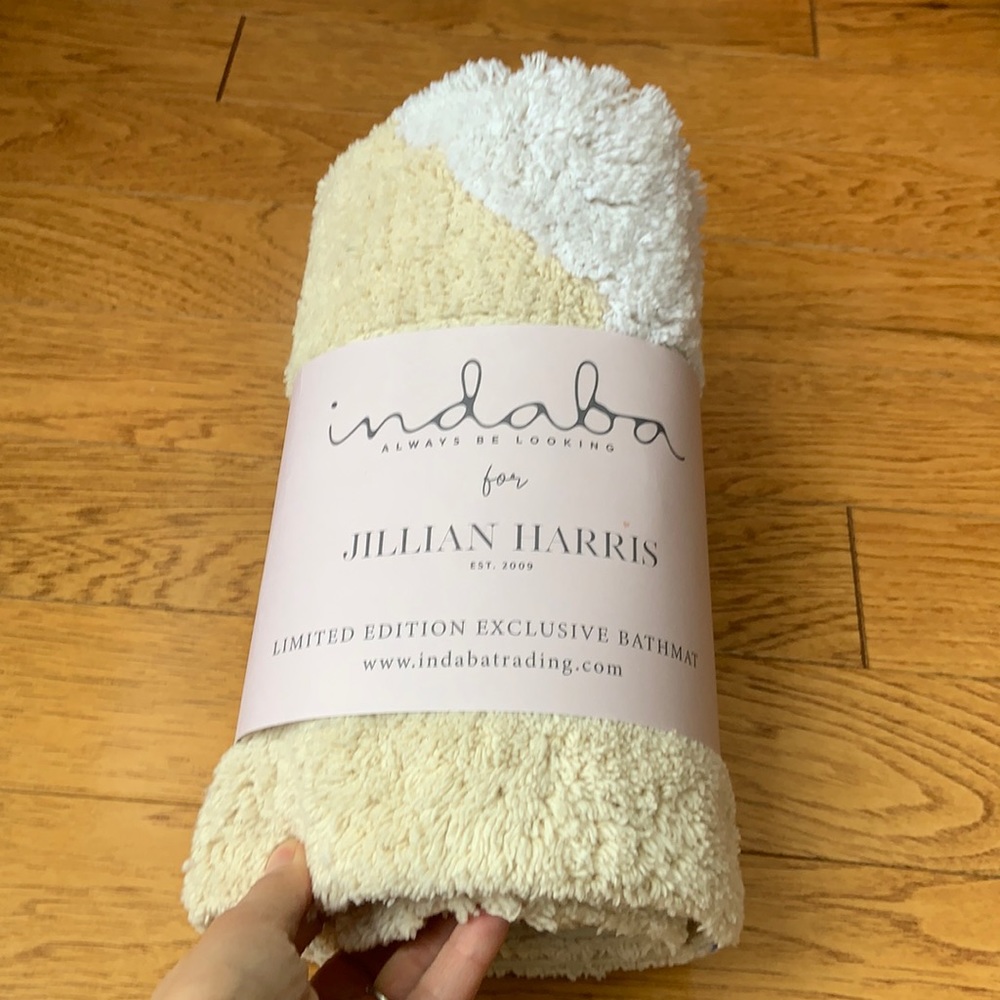 COPY - Jilly Box Heart Bath Mat for Jillian Harris